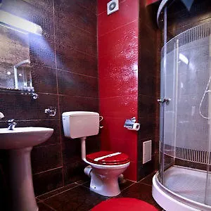 ***  Lina Hotel Bucareste Roménia