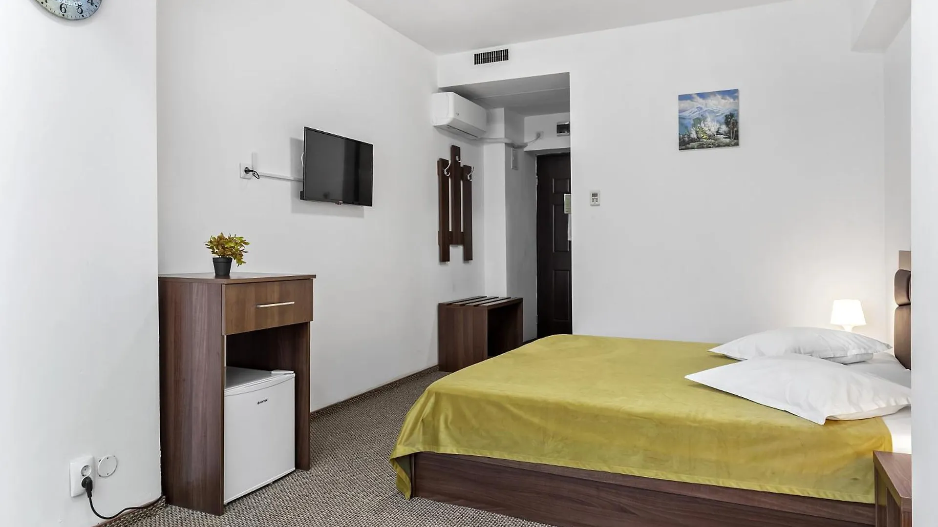 Lina Hotel Bucharest 3*,  Romania